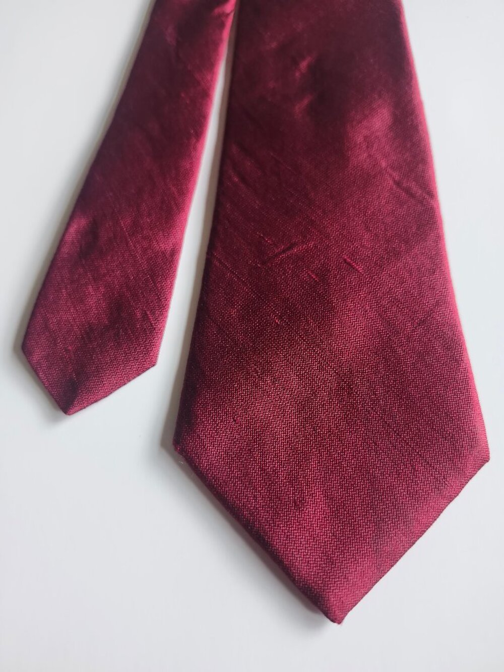 Vintage Leishman 100% Natural Silk Burgundy Red Merlot Textured Tie